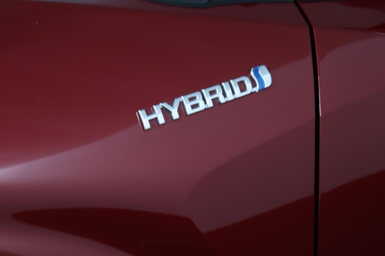 Toyota C-HR - 1.8 Hybrid Business Intro 41