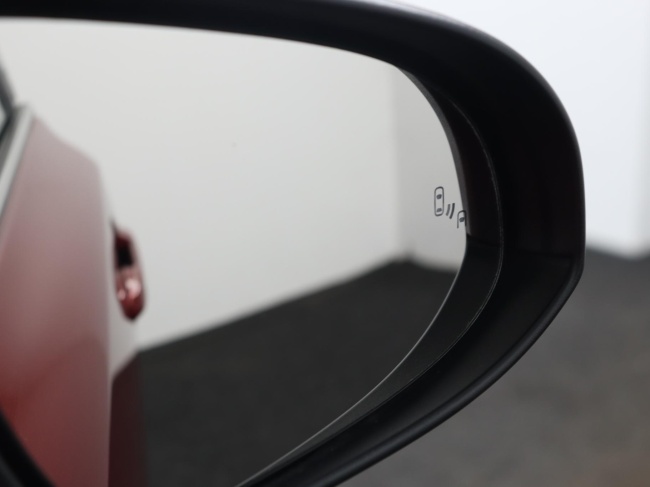 Toyota C-HR - 1.8 Hybrid Business Intro