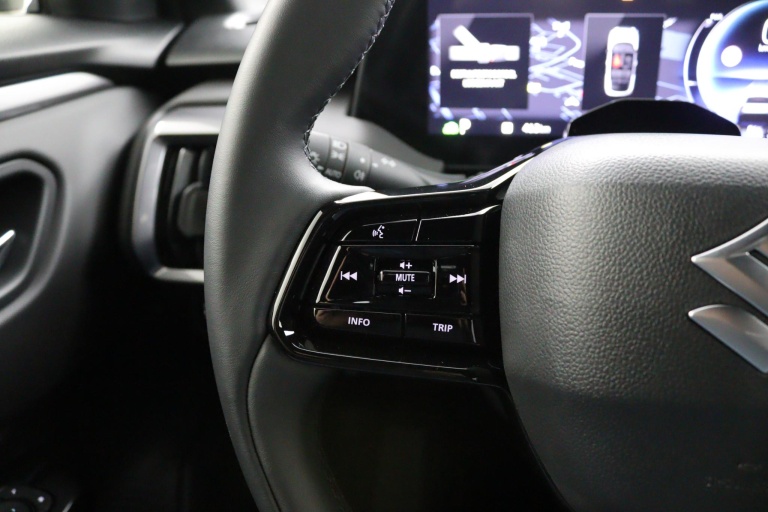 Suzuki e VITARA - Select 61 kWh 19