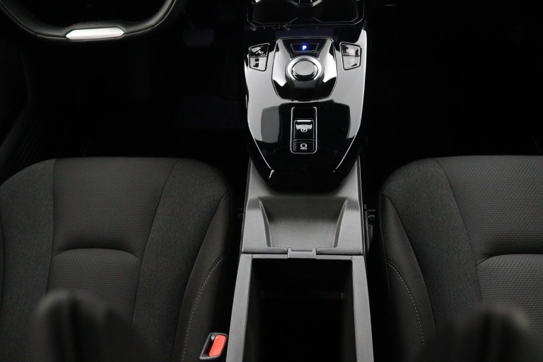 Suzuki e VITARA - Select 61 kWh 27