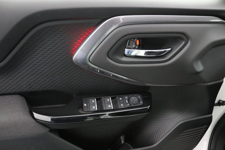 Suzuki e VITARA - Select 61 kWh 32