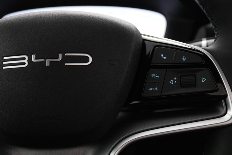 BYD SEAL U - 1.5 DM-i FWD Boost 17