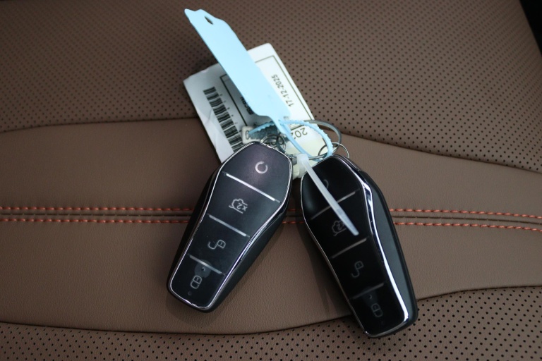 BYD SEAL U - 1.5 DM-i FWD Boost 9