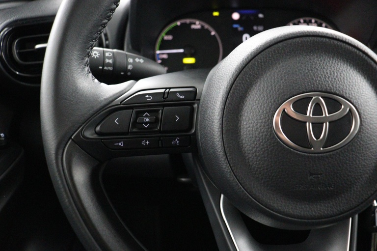 Toyota Yaris - 1.5 Hybrid 115 Active 19