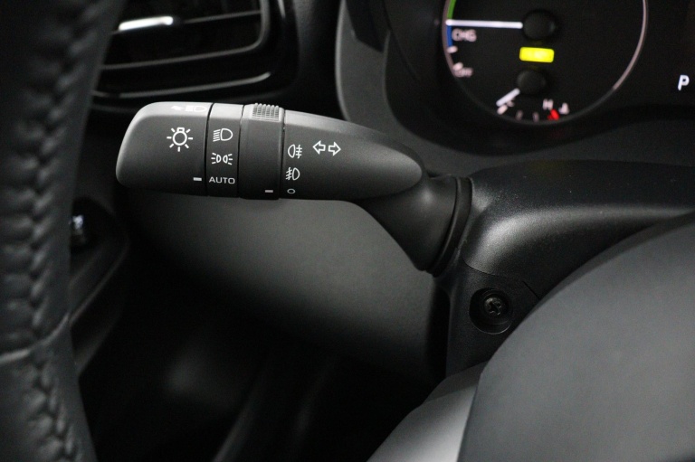 Toyota Yaris - 1.5 Hybrid 115 Active 30