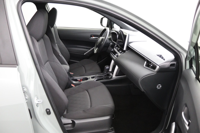 Toyota Corolla Cross - Hybrid 140 Style 22