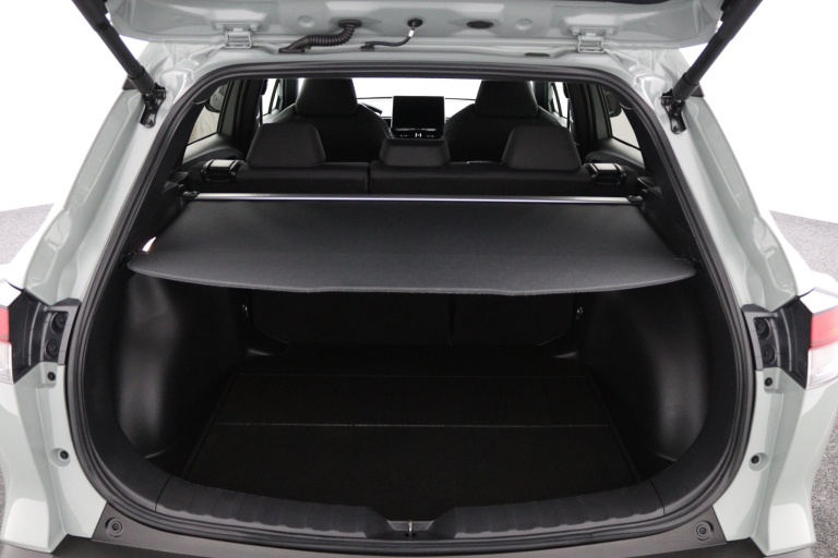 Toyota Corolla Cross - Hybrid 140 Style 23