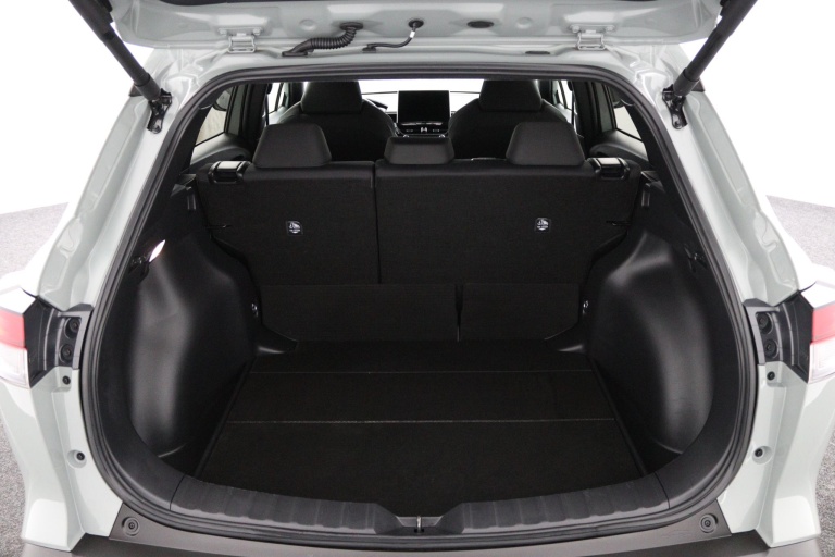 Toyota Corolla Cross - Hybrid 140 Style 24