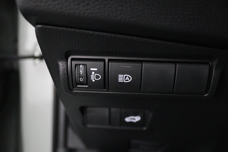 Toyota Corolla Cross - Hybrid 140 Style 30