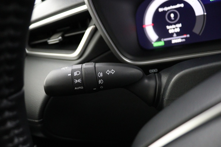 Toyota Corolla Cross - Hybrid 140 Style 31