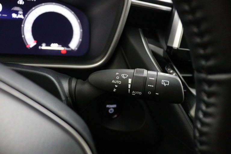 Toyota Corolla Cross - Hybrid 140 Style 32