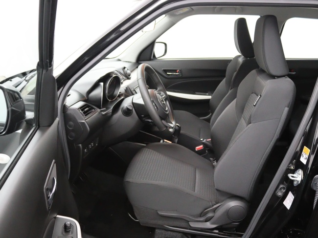 Suzuki Swift - 1.2 Comfort Smart Hybrid