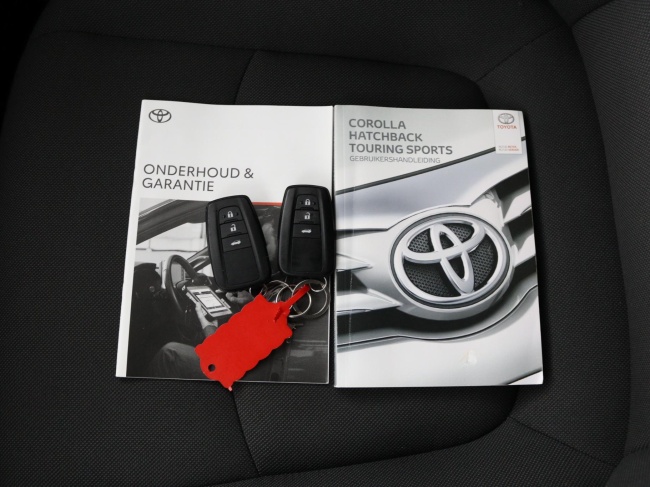 Toyota Corolla - 1.8 Hybrid Dynamic