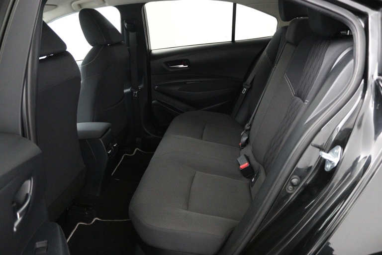 Toyota Corolla - 1.8 Hybrid Dynamic 18