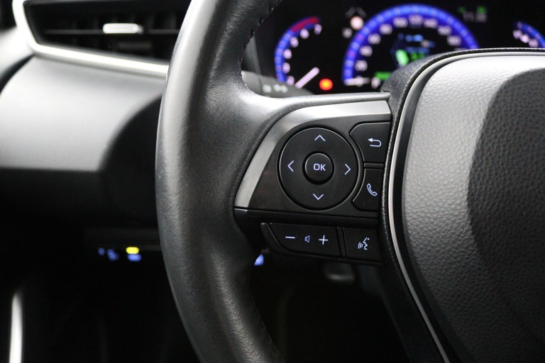 Toyota Corolla - 1.8 Hybrid Dynamic 19