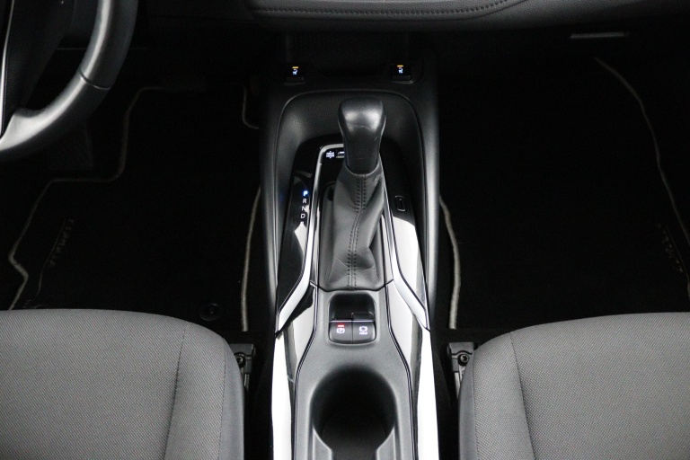 Toyota Corolla - 1.8 Hybrid Dynamic 24