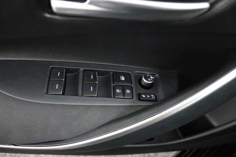 Toyota Corolla - 1.8 Hybrid Dynamic 25