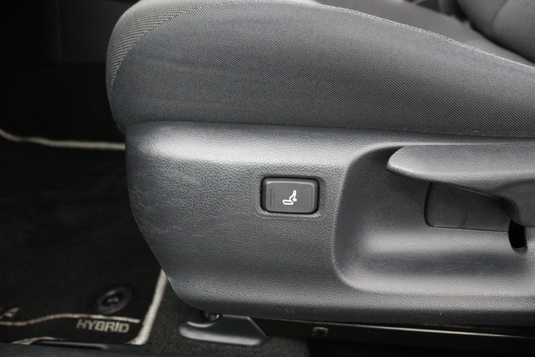 Toyota Corolla - 1.8 Hybrid Dynamic 34