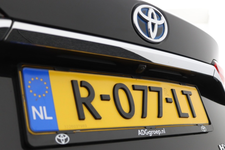 Toyota Corolla - 1.8 Hybrid Dynamic 35