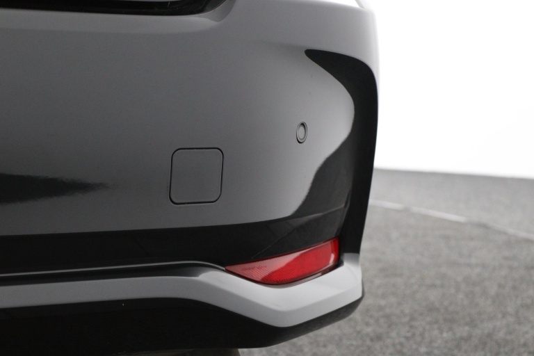 Toyota Corolla - 1.8 Hybrid Dynamic 36