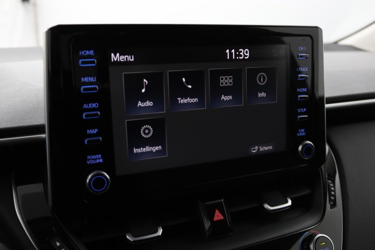 Toyota Corolla - 1.8 Hybrid Dynamic 38