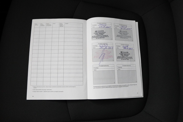 Toyota Corolla - 1.8 Hybrid Dynamic 42