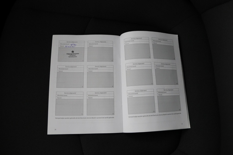 Toyota Corolla - 1.8 Hybrid Dynamic 43