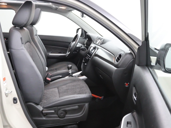 Suzuki Vitara - 1.4 Boosterjet Style Smart Hybrid