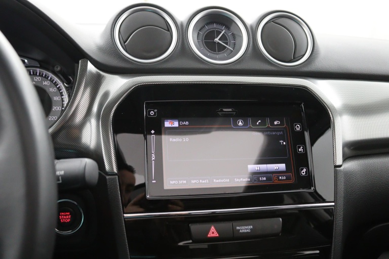 Suzuki Vitara - 1.4 Boosterjet Style Smart Hybrid 17