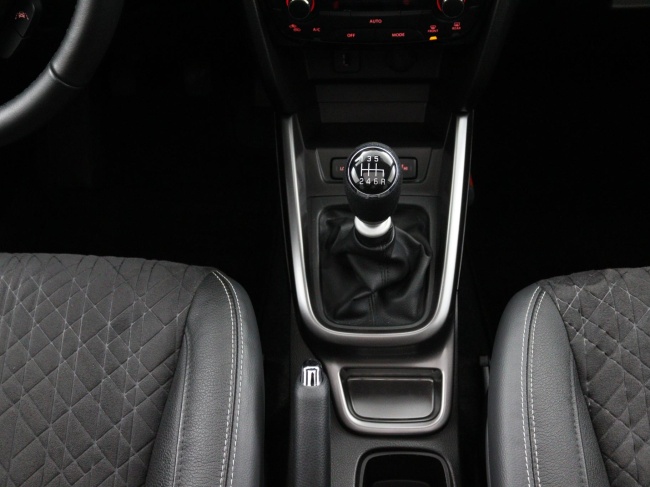 Suzuki Vitara - 1.4 Boosterjet Style Smart Hybrid