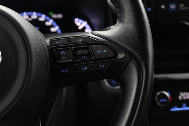 Toyota Yaris Cross - 1.5 Hybrid Dynamic plus 21