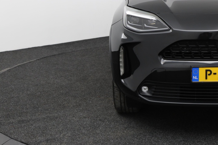 Toyota Yaris Cross - 1.5 Hybrid Dynamic plus 36