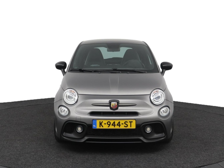 Fiat 500 C - 1.4 T-Jet Abarth Competizione 70th Anniversary 12