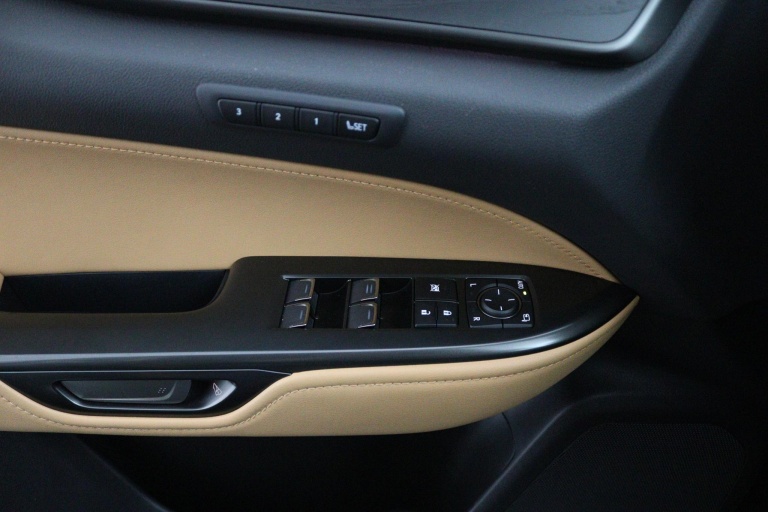 Lexus NX - 450h+ AWD Executive Line 28