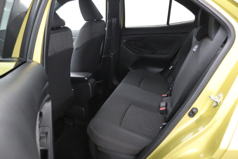 Toyota Yaris Cross - 1.5 Hybrid First Edition 12