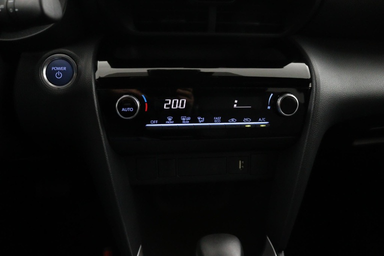 Toyota Yaris Cross - 1.5 Hybrid First Edition 17