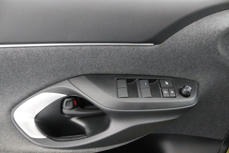 Toyota Yaris Cross - 1.5 Hybrid First Edition 30