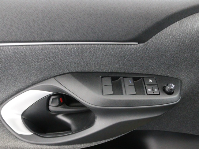 Toyota Yaris Cross - 1.5 Hybrid First Edition