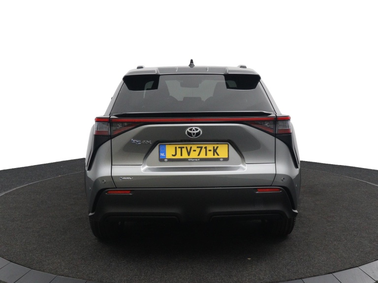 Toyota bZ4X - Executive 73 kWh 8