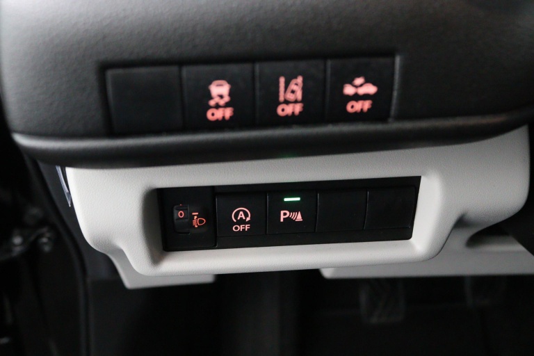 Suzuki Swift - 1.2 Select Smart Hybrid 29