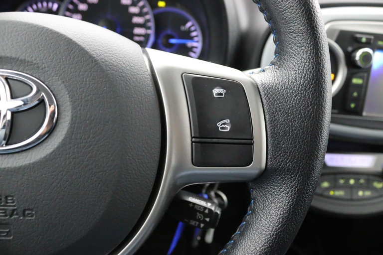 Toyota Yaris - 1.5 Full Hybrid Aspiration 18