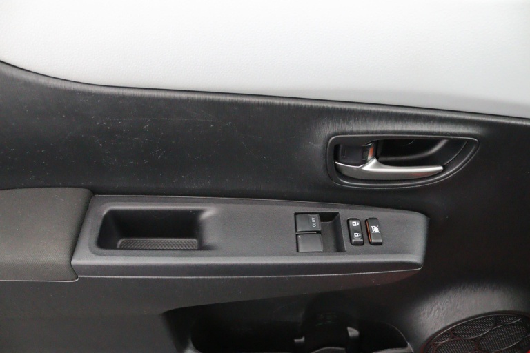 Toyota Yaris - 1.5 Full Hybrid Aspiration 31