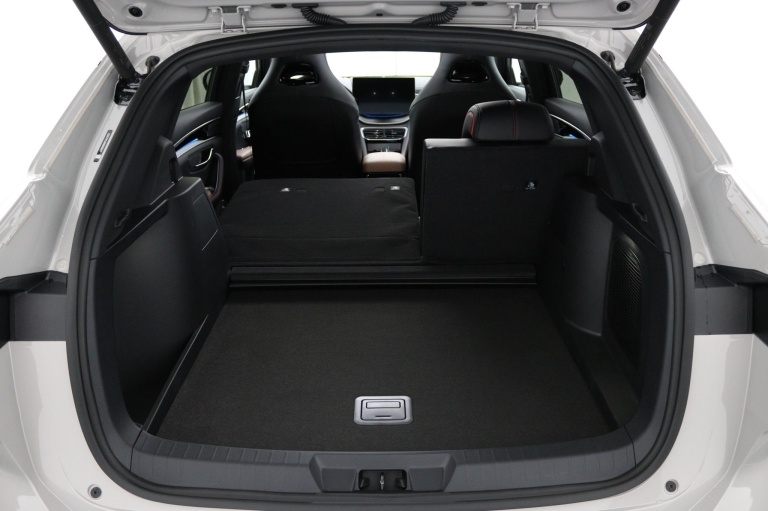 BYD SEAL U - 1.5 DM-i FWD Boost 22