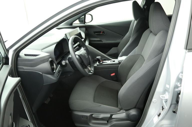 Toyota C-HR - 1.8 Hybrid 140 Dynamic 17