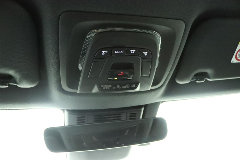 Toyota C-HR - 1.8 Hybrid 140 Dynamic 29