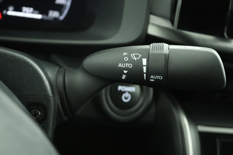 Toyota C-HR - 1.8 Hybrid 140 Dynamic 35