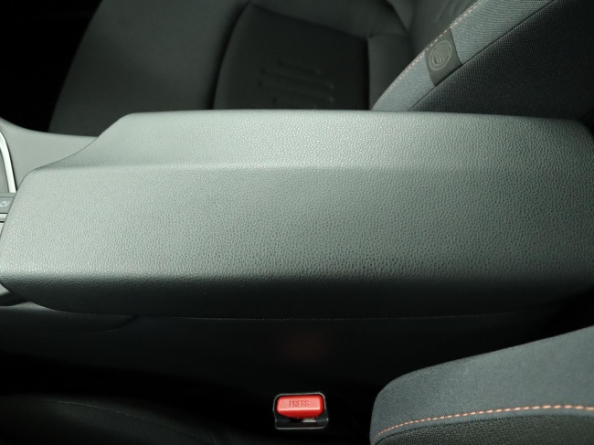 Toyota C-HR - 1.8 Hybrid 140 Dynamic