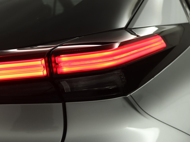 Toyota C-HR - 1.8 Hybrid 140 Dynamic