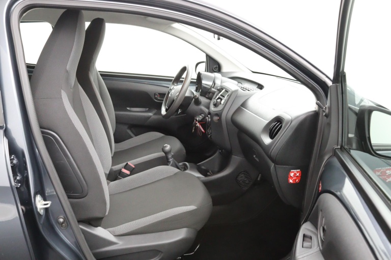 Toyota Aygo - 1.0 VVT-i x-fun 10