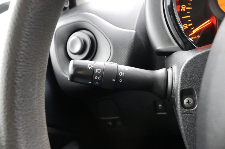 Toyota Aygo - 1.0 VVT-i x-fun 18